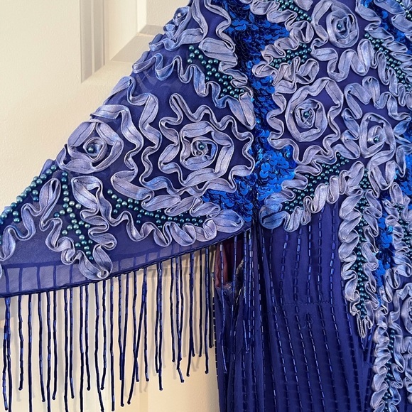 Stunning Beaded and Sequined Gown 100% Silk Size 14 - Picture 11 of 14